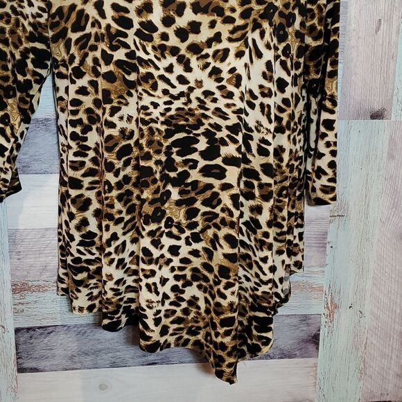Leopard Print Sz 3X Stretchy Popover Sharkbite Hem Blouse Plus Size 624 - Picture 4 of 6